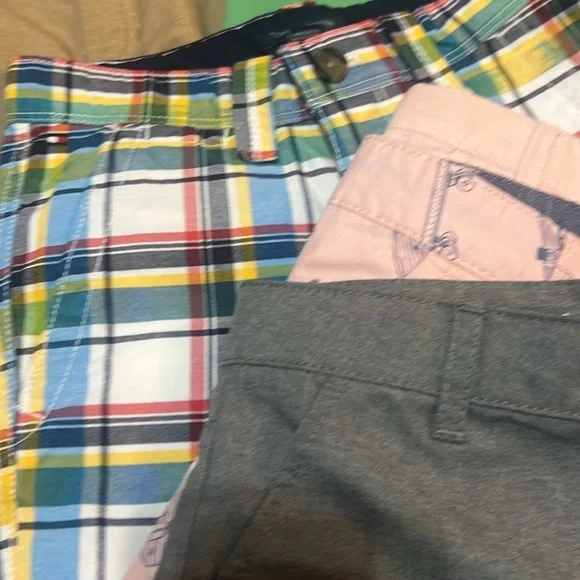 13 Bermuda shorts for your boy size 7-8❤️👏